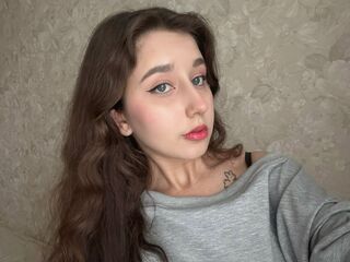camwhore fingering shaved pussy EvaMaller
