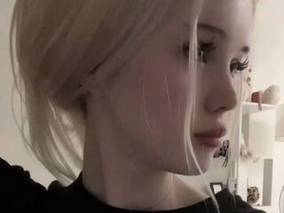 sexy webcamgirl picture HeatherHeinitz