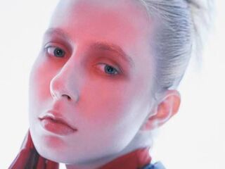 free nude live show HeidiGlowinski