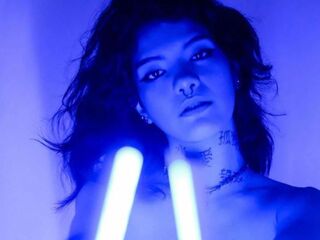 camslut spreading pussy HinataDarky