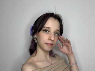 cam chatroom IvyLewis