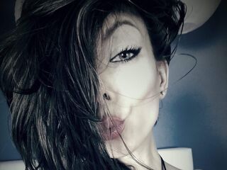 beautiful webcamgirl JahlilaHayate