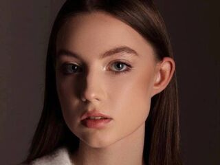 chat with cam JaneneFeig