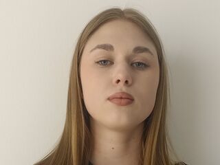 camslut fingering wet pussy JudeRose