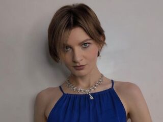 free nude live show KarinaBiz