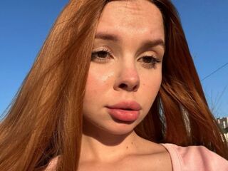 adult cam chat KarinaSavastru