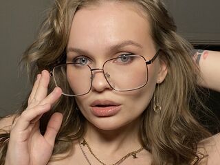 masturbating webcam girl KattyWests
