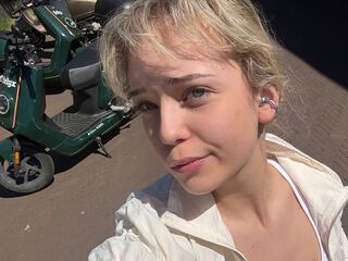 hot webcam KeilaTouchton
