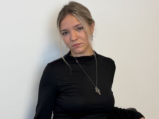 chatroom sex KeiraTullier