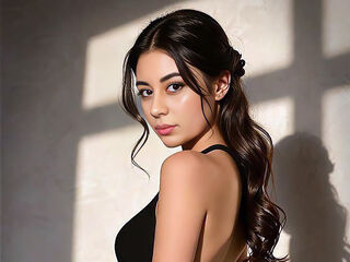 naked cam girl gallery KiaraPopers