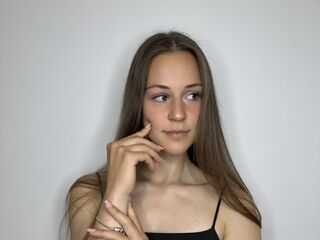 camgirl masturbating with vibrator LarissaRodina
