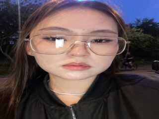 webcamgirl chatroom LauriMoradel