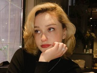 fingering cam girl picture LilithYongi