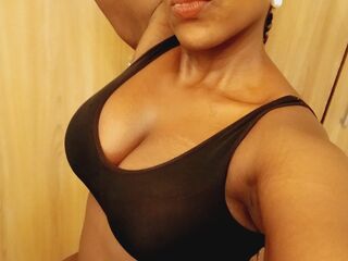 free jasmin webcam LindaeBrown