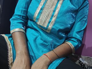 webcamstripper LishaLiya