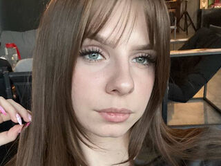 hot cam girl masturbating with dildo LoiseHarington