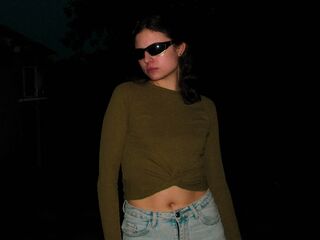 camwhore masturbating with dildo LolaAspis