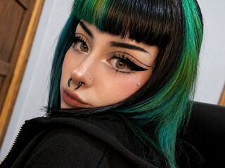 shaved pussy webcam LolaGraves