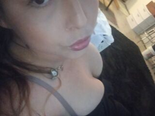 free nude live show LolaLoced