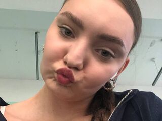 hot cam girl masturbating with sextoy LourdesFronk