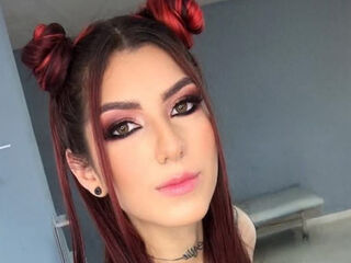 nude gamgirl LucyLunas