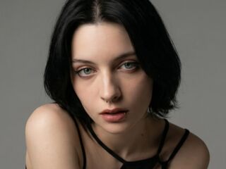 sexy cam girl LuisaFinell