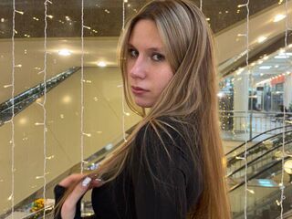 beautiful cam girl LydaCentorino