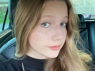 cam girl masturbating with vibrator MariRozali