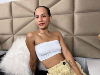 camslut fingering wet pussy MartinaAlba