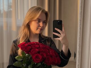 naughty camgirl picture MelissaMyla