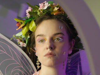 camwhore masturbating with dildo MephalaDraeven