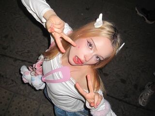 camwhore masturbating MerrileeBurg