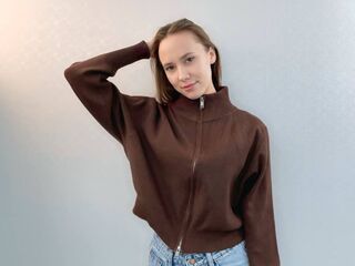 livesex cam show MerryCreme