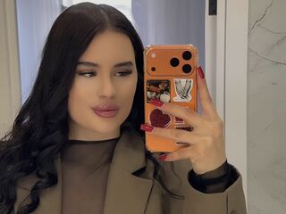 girl webcam show MilaCrew