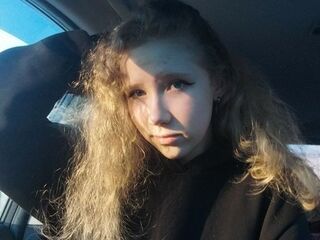 naked girl with webcam fingering pussy NancyLindemann