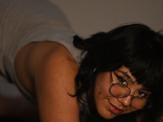 girl sex chat room NoemieBlanche