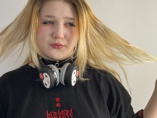 adult cam chat room PilarVanhee