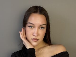 beautiful girl webcam RosannShrier