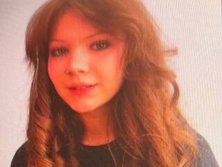 topless girl RosieWalmont