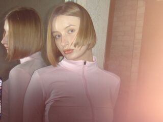 beautiful webcamgirl RosinaHeverley