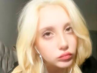 hot cam girl fingering shaved pussy RubiAntonakos