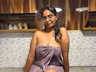 cam girl photo SanjuSanjana