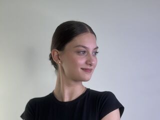 naked webcam girl picture SharikaWigington