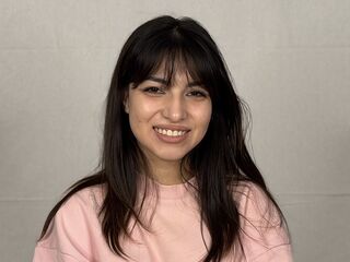 topless cam girl ShonnaBlomstrand