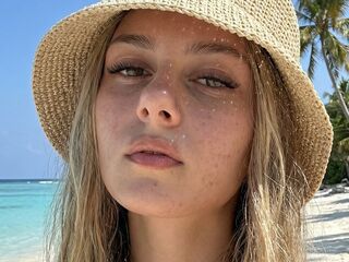 live cam show StefaniBrowyn