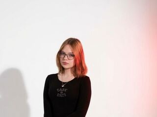 webcam bitch chat SuzanGoldstein