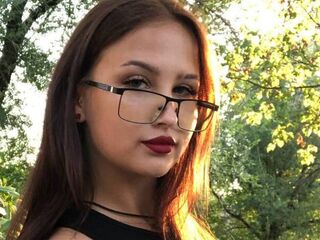live-chat TiffaneyHews
