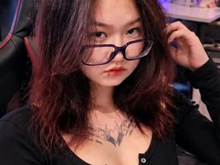 fingering camslut TishaOyervides