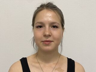 fingering webcamgirl TrudiPernell