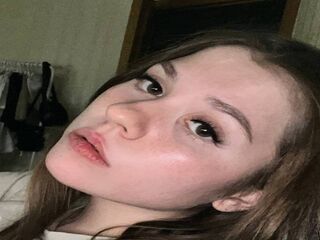 girl webcam show UshaNakama